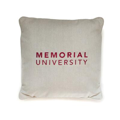Pillow 19 W/Memorial Univ